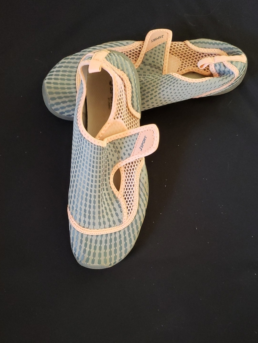 JSport by Jambu Aqua Mesh Sandals in Grey and Peach